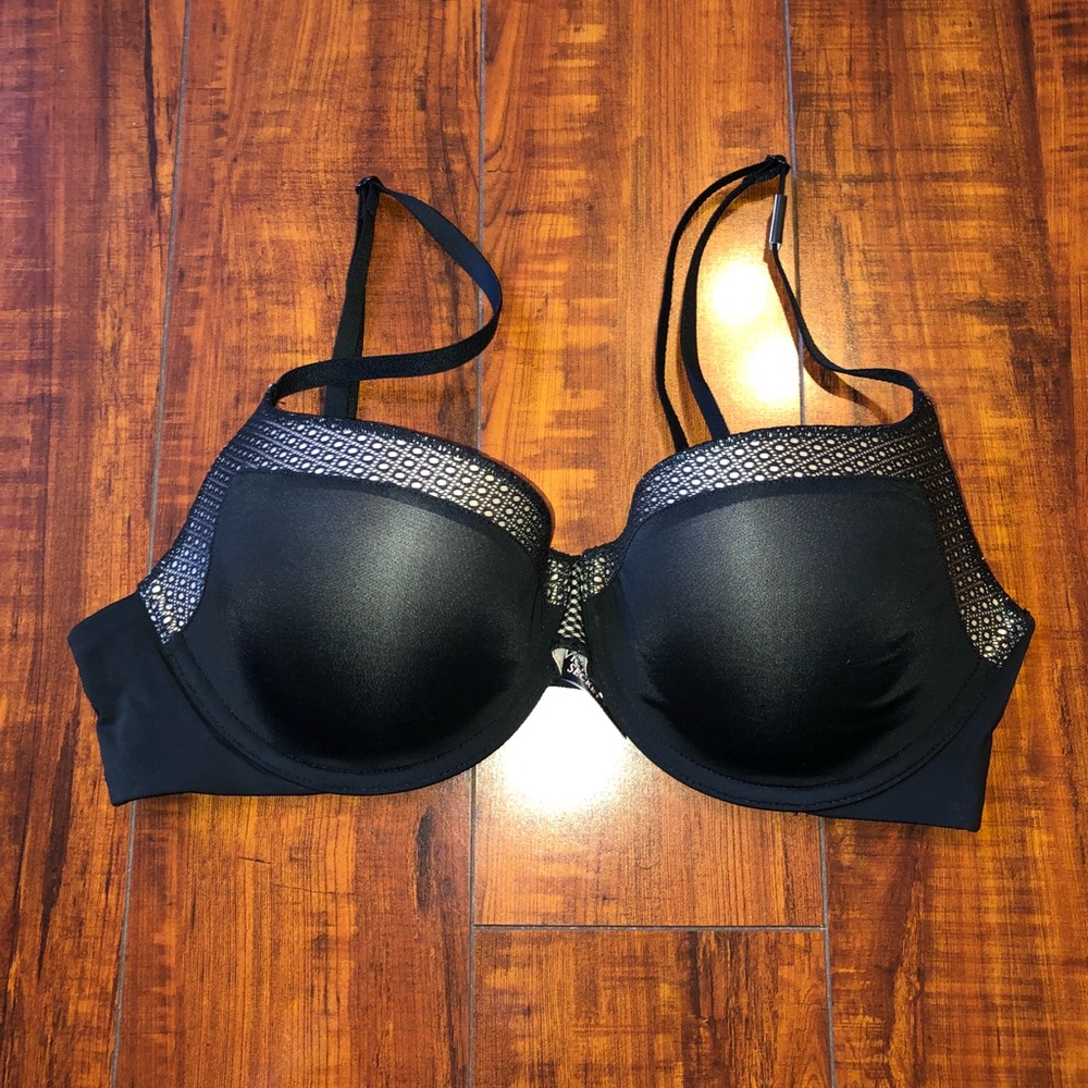 💝NWOT VS BRA💝